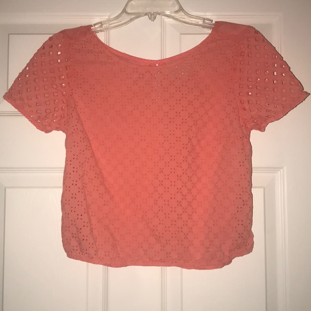 American Eagle peach crop top